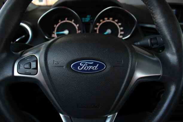 Ford Fiesta VI · Рестайлинг, 2015 г.