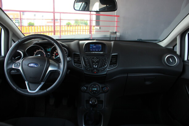 Ford Fiesta VI · Рестайлинг, 2015 г.
