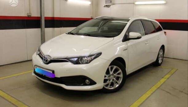 Toyota Auris II (E180) · Рестайлинг, 2015 г.