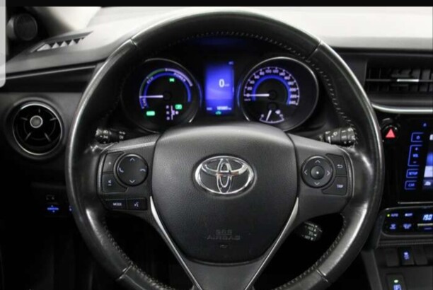 Toyota Auris II (E180) · Рестайлинг, 2015 г.