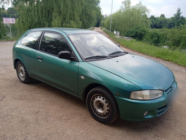 Mitsubishi Colt V, 1999 г.