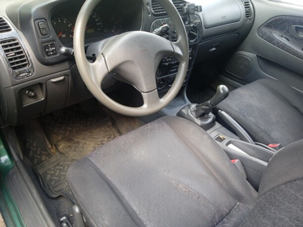 Mitsubishi Colt V, 1999 г.