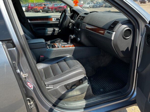 Volkswagen Touareg I, 2003 г.
