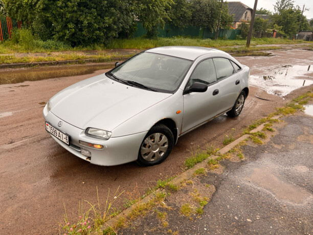 Mazda 323F, 1997 г.