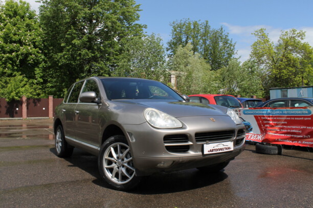 Porsche Cayenne 955, 2004 г.