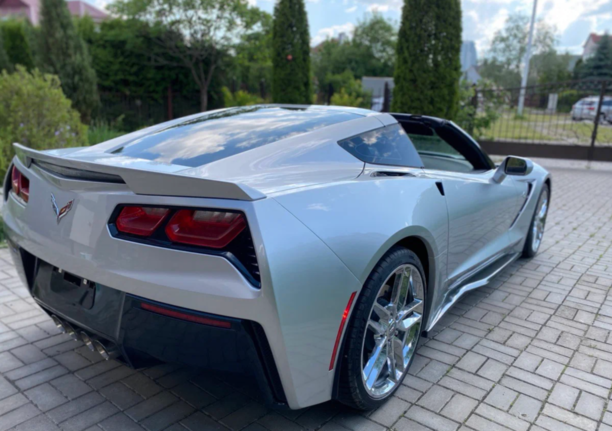 Chevrolet Corvette C7, 2017 г.