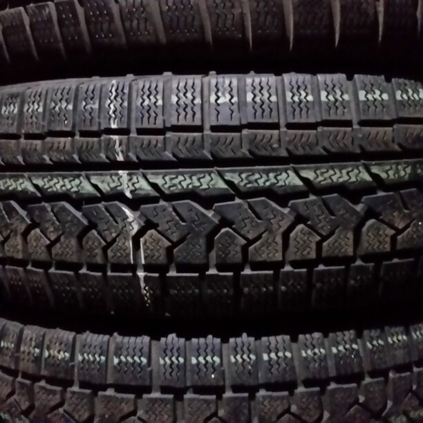 Легковые шины Kumho Izen RV 225/55 R19 4 шт.