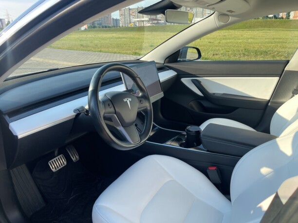 Tesla Model 3, 2018 г.