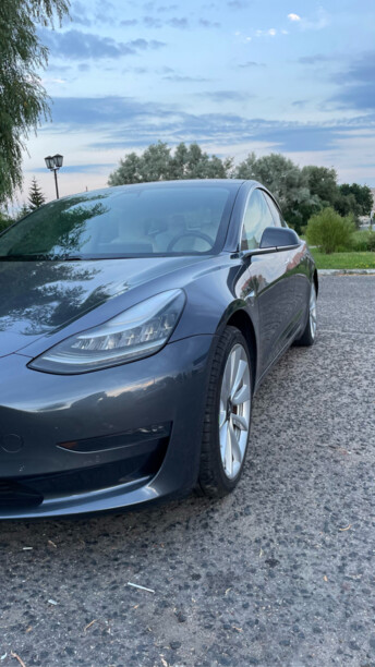 Tesla Model 3, 2018 г.