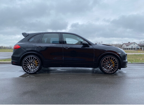 Porsche Cayenne 958, 2010 г.