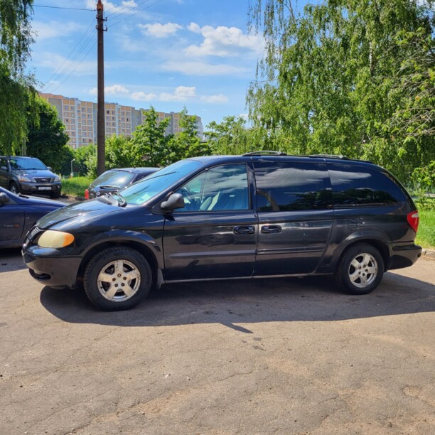 Dodge Grand Caravan IV, 7 мест, 2004 г.
