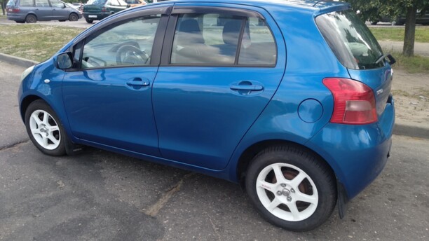 Toyota Yaris II (XP9), 2005 г.