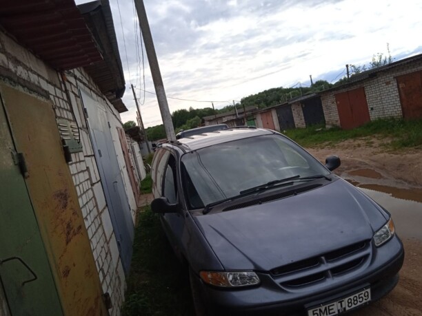 Chrysler Voyager III, 7 мест, 1999 г.