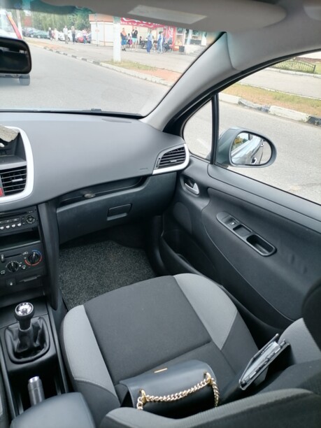 Peugeot 207 I · Рестайлинг, 2009 г.