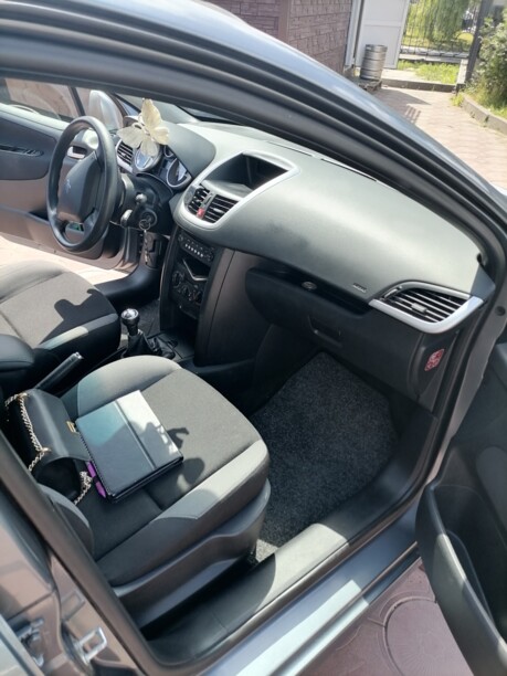 Peugeot 207 I · Рестайлинг, 2009 г.
