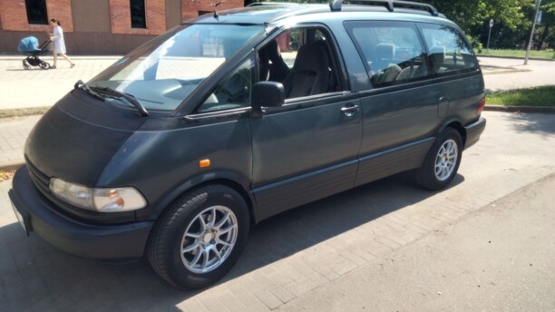 Toyota Previa I (XR10, XR20), 7 мест, 1992 г.