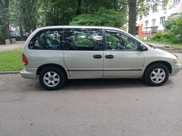 Dodge Caravan III, 7 мест, 2000 г.
