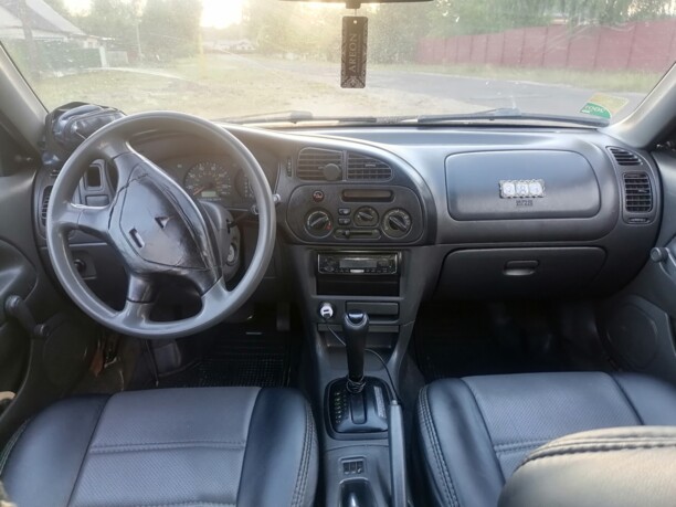 Mitsubishi Mirage V, 1999 г.
