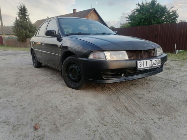 Mitsubishi Mirage V, 1999 г.