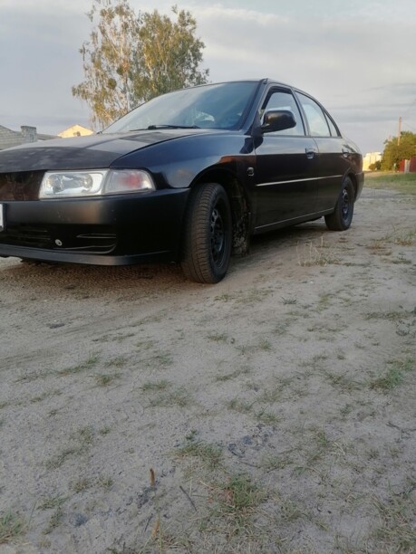 Mitsubishi Mirage V, 1999 г.