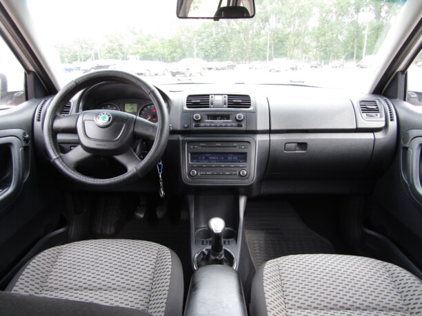Skoda Fabia 5J · Рестайлинг, 2011 г.