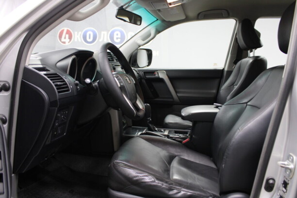 Toyota Land Cruiser Prado J150, 2010 г.