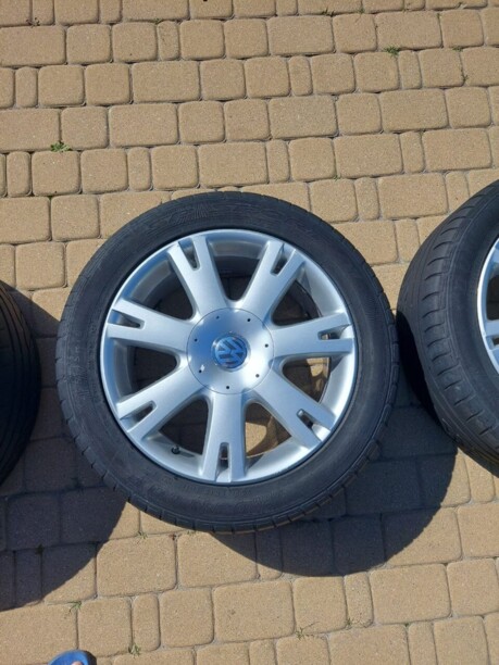 Dunlop 10x18 5x120 4 шт.