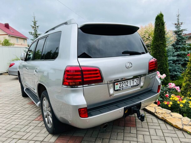 Lexus LX III, 7 мест, 2010 г.