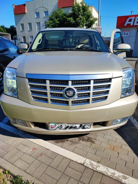 Cadillac Escalade III, 7 мест, 2007 г.