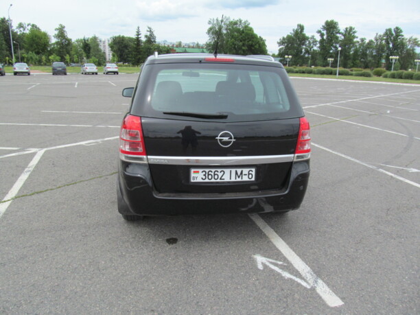 Opel Zafira B · Рестайлинг, 7 мест, 2010 г.