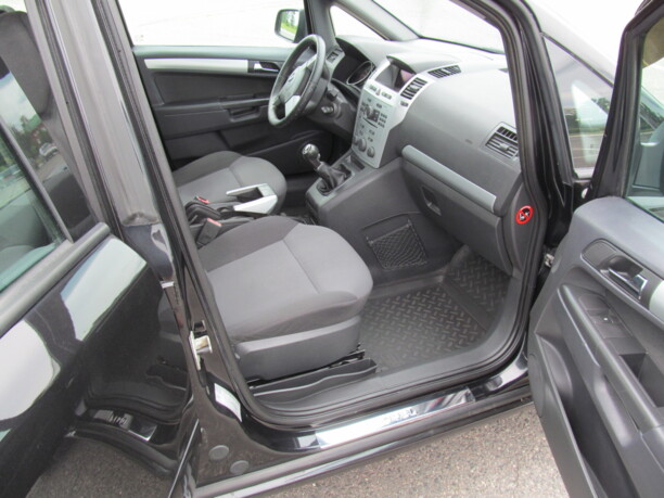 Opel Zafira B · Рестайлинг, 7 мест, 2010 г.