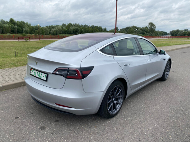 Tesla Model 3, 2018 г.