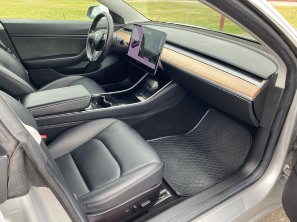 Tesla Model 3, 2018 г.