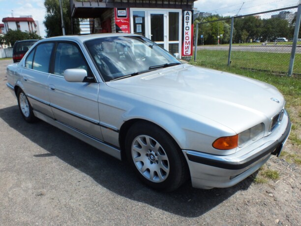 BMW 7 серия E38, 2000 г.