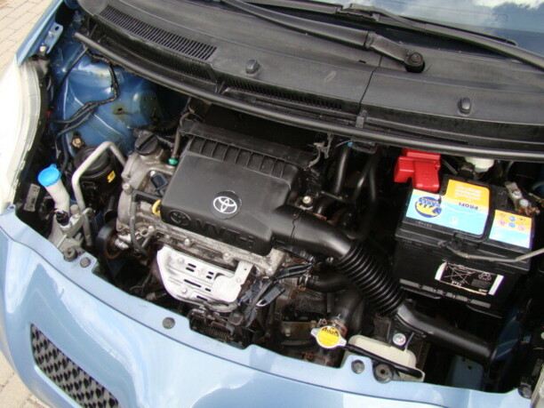 Toyota Yaris II (XP9), 2006 г.