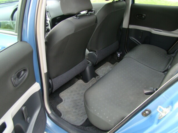 Toyota Yaris II (XP9), 2006 г.
