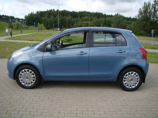 Toyota Yaris II (XP9), 2006 г.