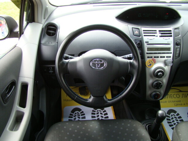 Toyota Yaris II (XP9), 2006 г.