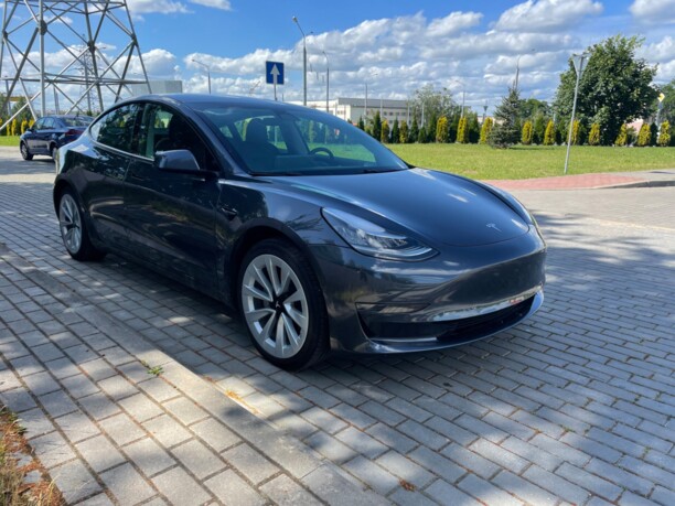Tesla Model 3, 2021 г.