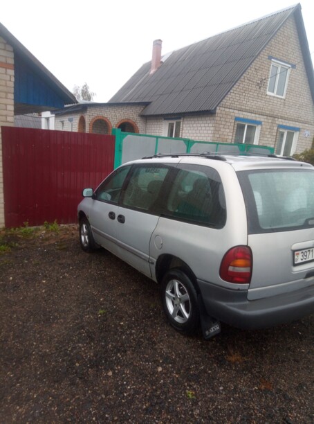 Chrysler Voyager III, 7 мест, 1999 г.