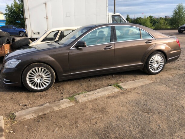 Mercedes-Benz S-Класс W221· Рестайлинг, 2009 г.