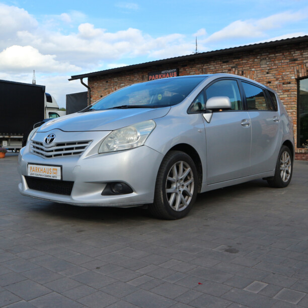 Toyota Verso I, 2010 г.
