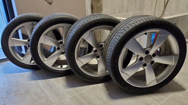 Audi 8x18 5x112 4 шт.
