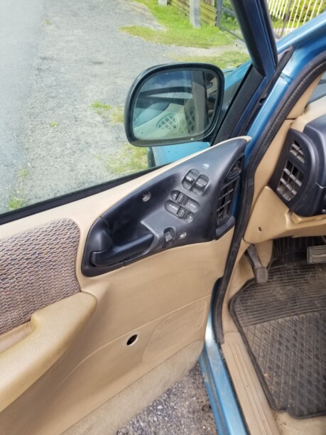 Dodge Grand Caravan III, 7 мест, 1997 г.
