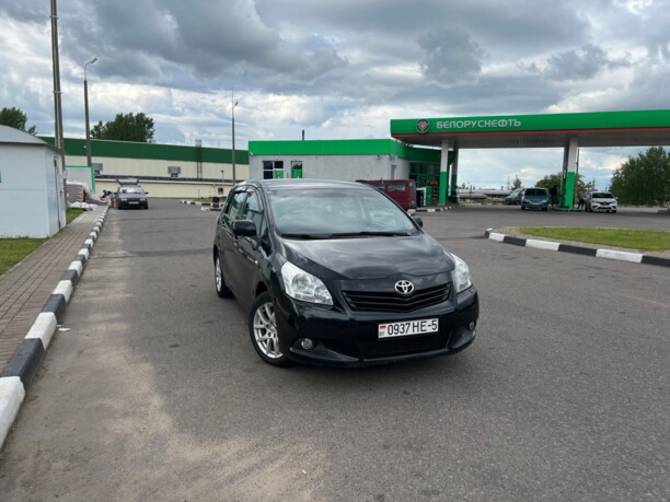Toyota Verso I, 7 мест, 2009 г.