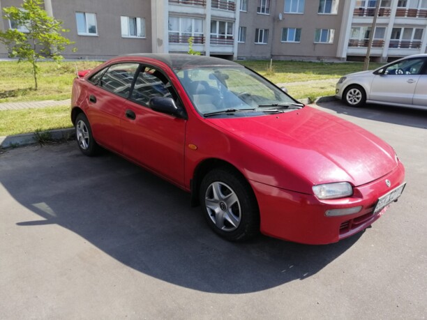 Mazda 323F, 1996 г.