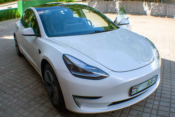 Tesla Model 3, 2021 г.