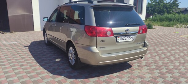Toyota Sienna II (XL20) · Рестайлинг, 7 мест, 2007 г.