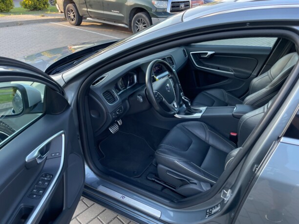 Volvo V60 I · Рестайлинг, 2018 г.