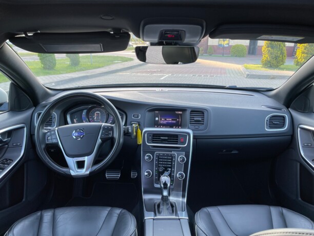 Volvo V60 I · Рестайлинг, 2018 г.